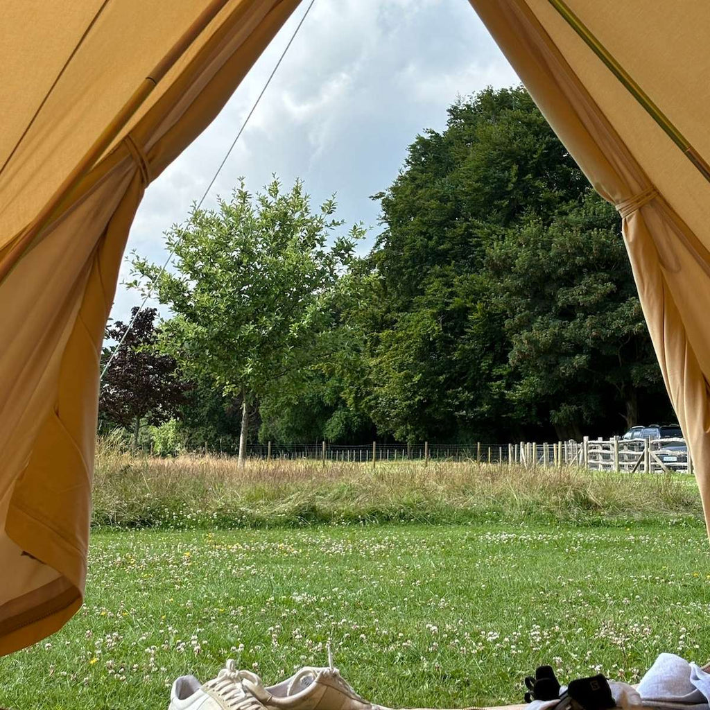 Classic Bell Tent for Glamping and Outdoor Camping