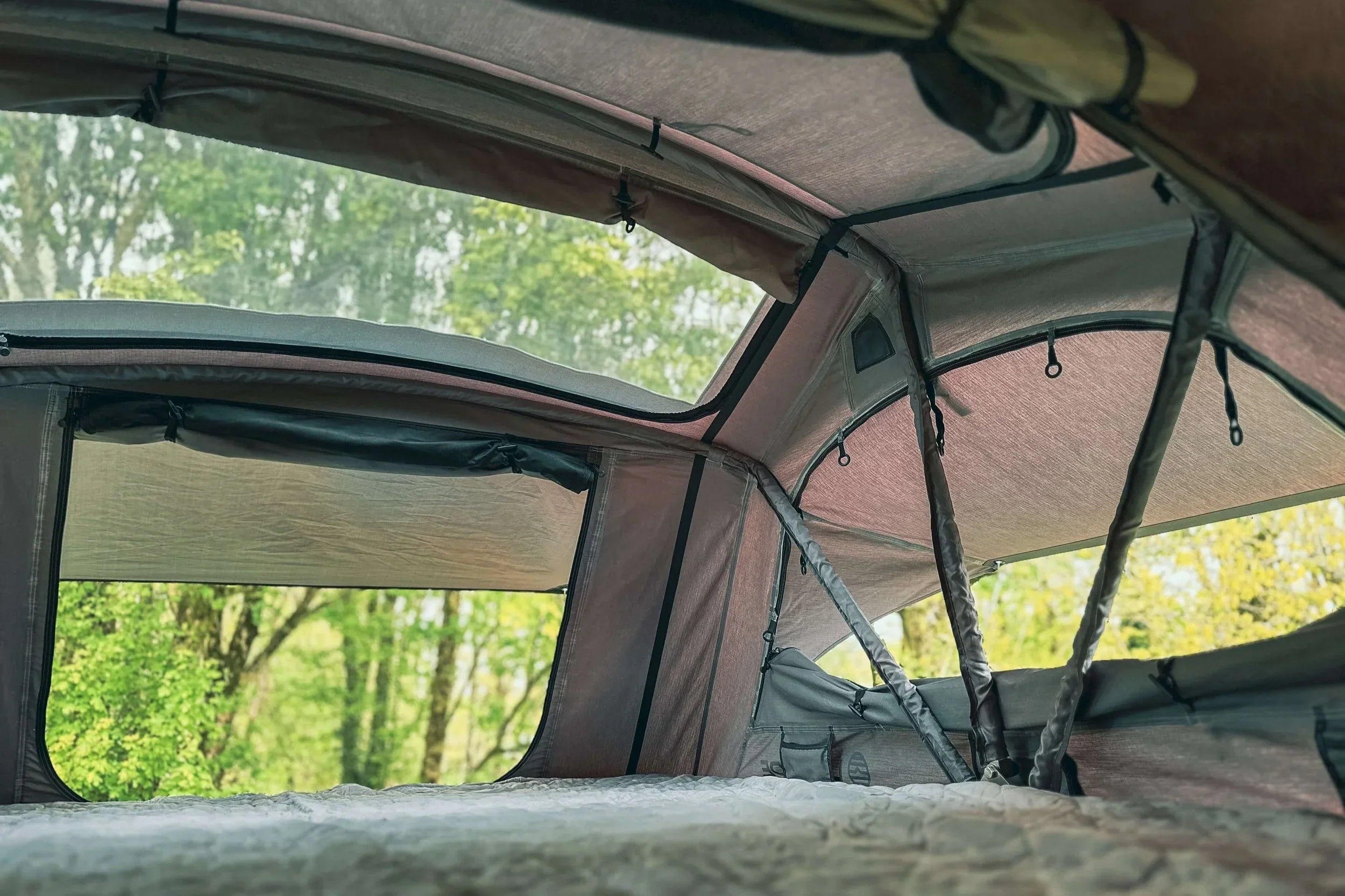 XL Family Rooftop Tent - Spacious Vehicle Camping Shelter