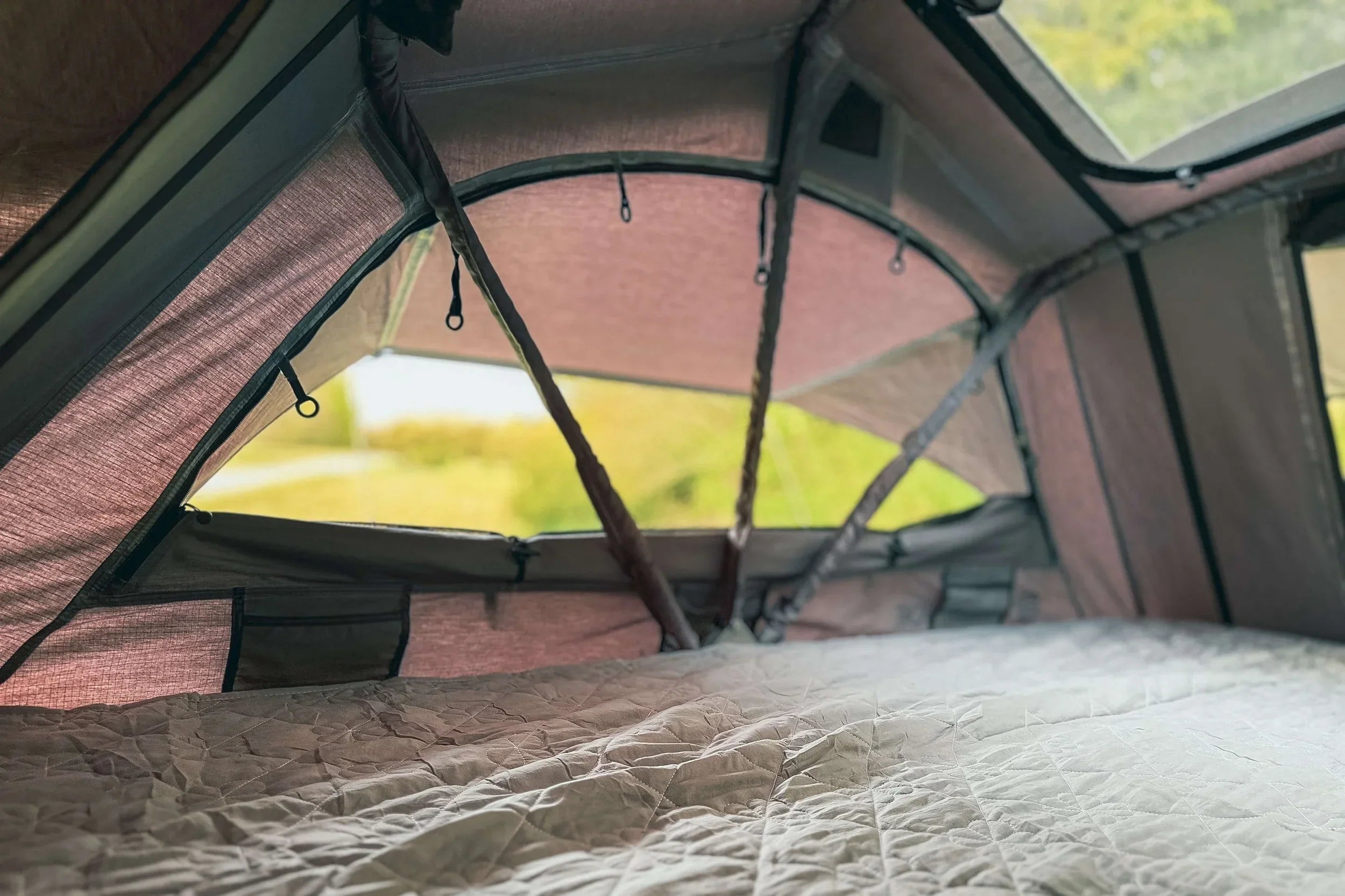 XL Family Rooftop Tent - Spacious Vehicle Camping Shelter