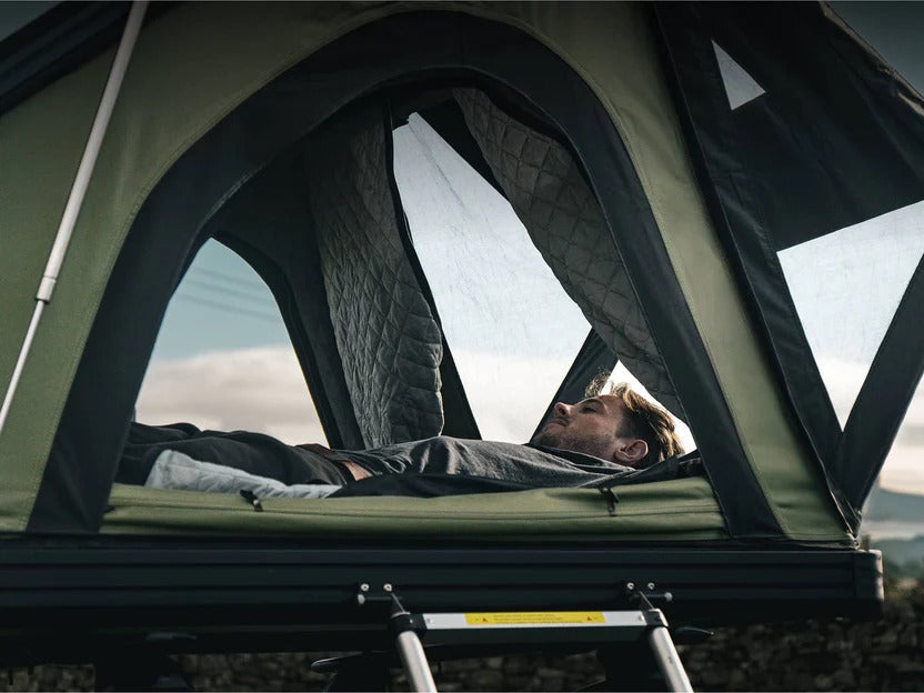 Rugged 2-Person Hard Shell Cargo Roof Top Tent