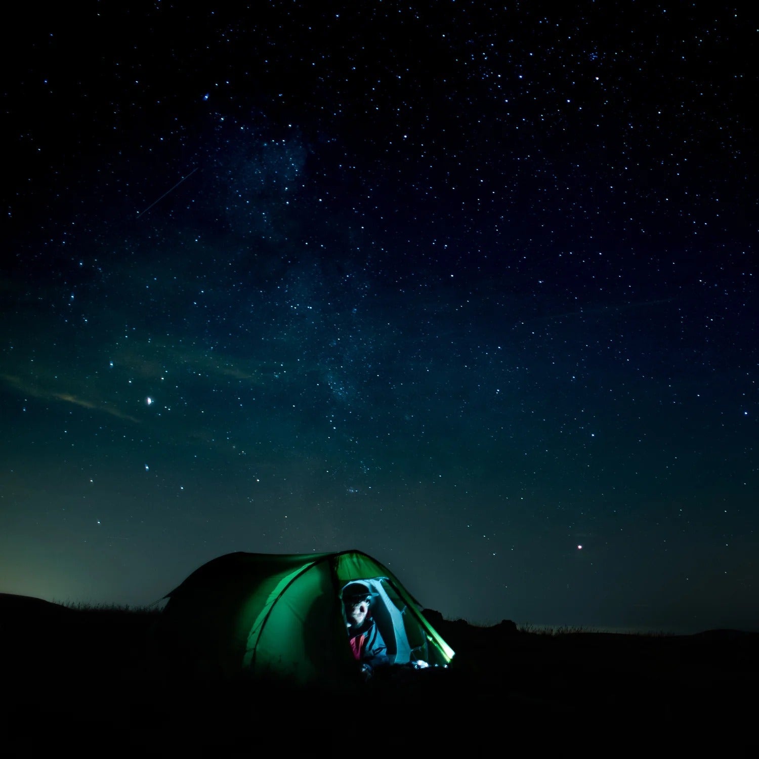 2-Person Lightweight Trekking Tunnel Tent